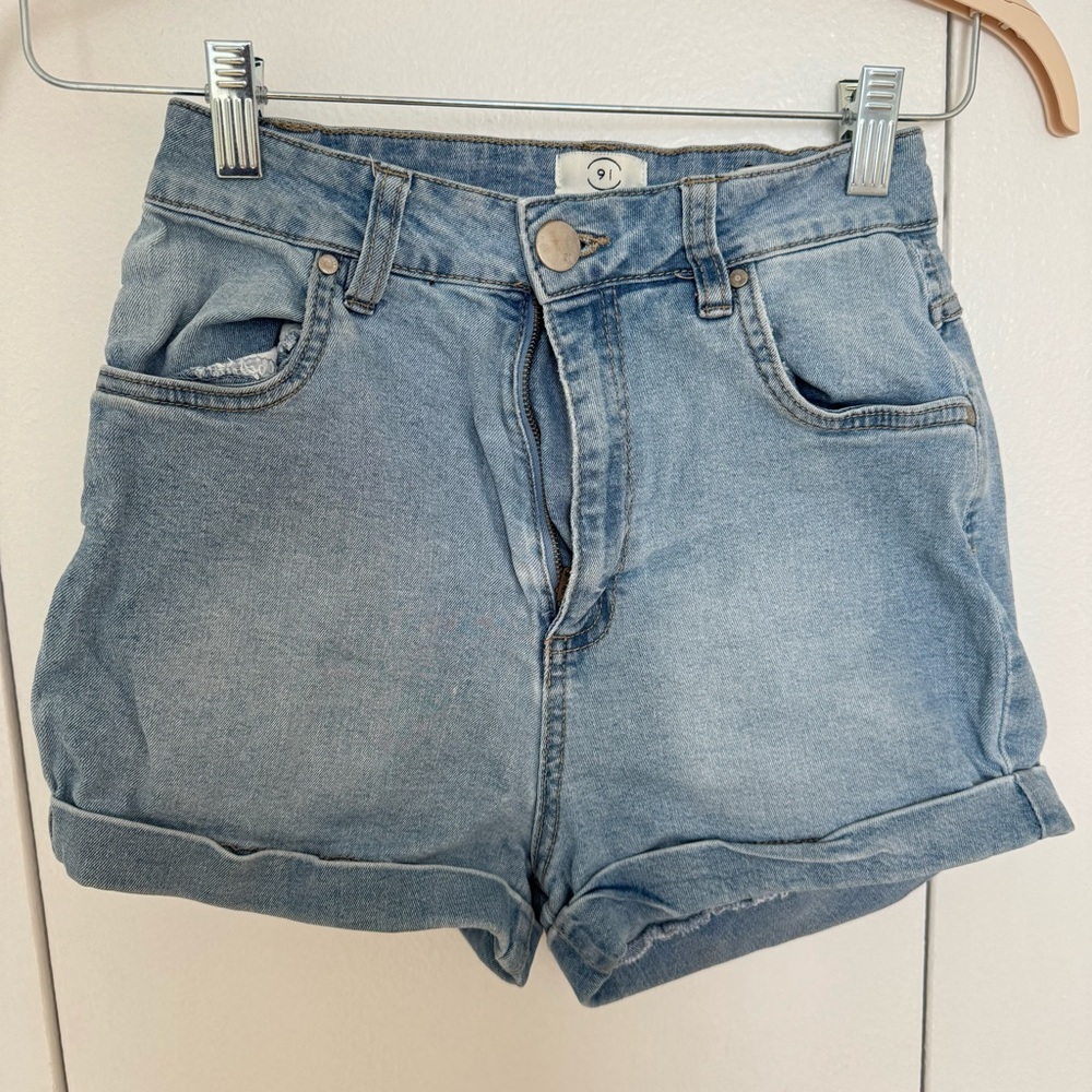 Cotton On High Classic Denim Shorts – Size 4